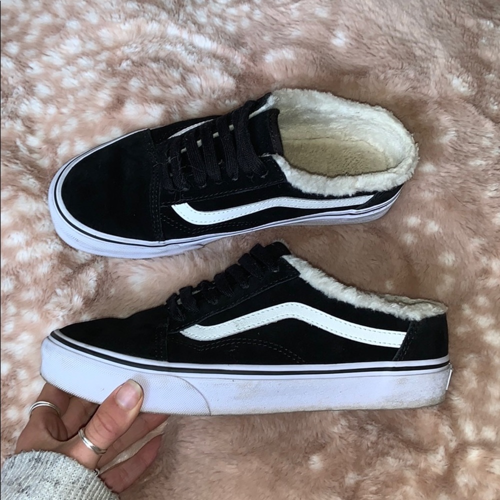 Old Skool Sherpa Slides